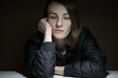 Femme soucieuse