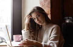 Célia se reconstruire après l'IVG