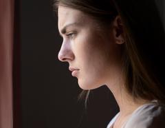 Femme pensive