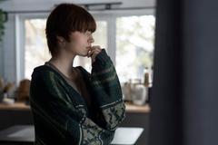 femme pensive